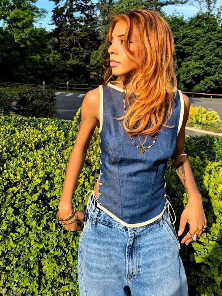 Top Naïa